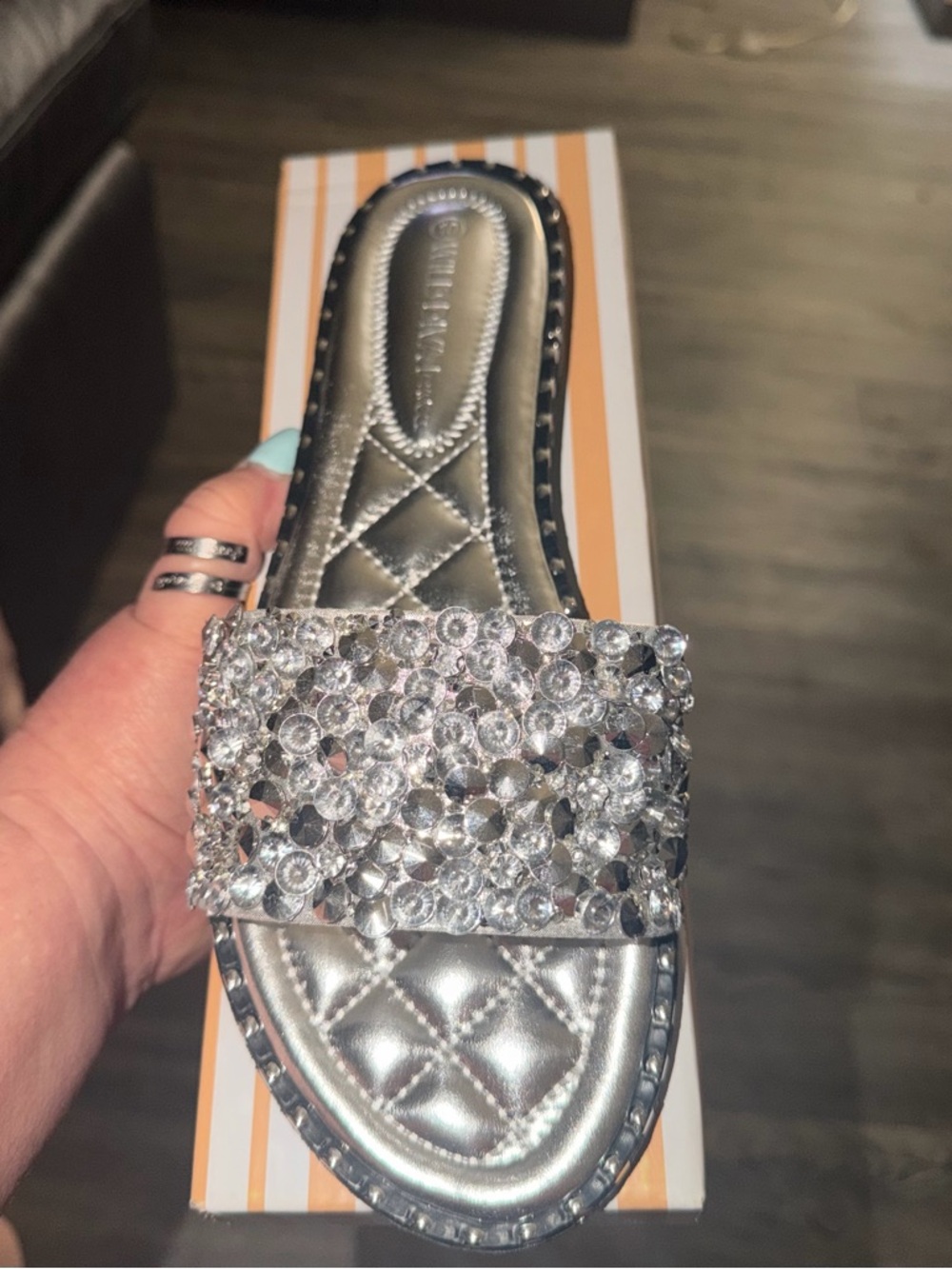 DIVA Lounge Striped Box in Peach and White with Gold Logo